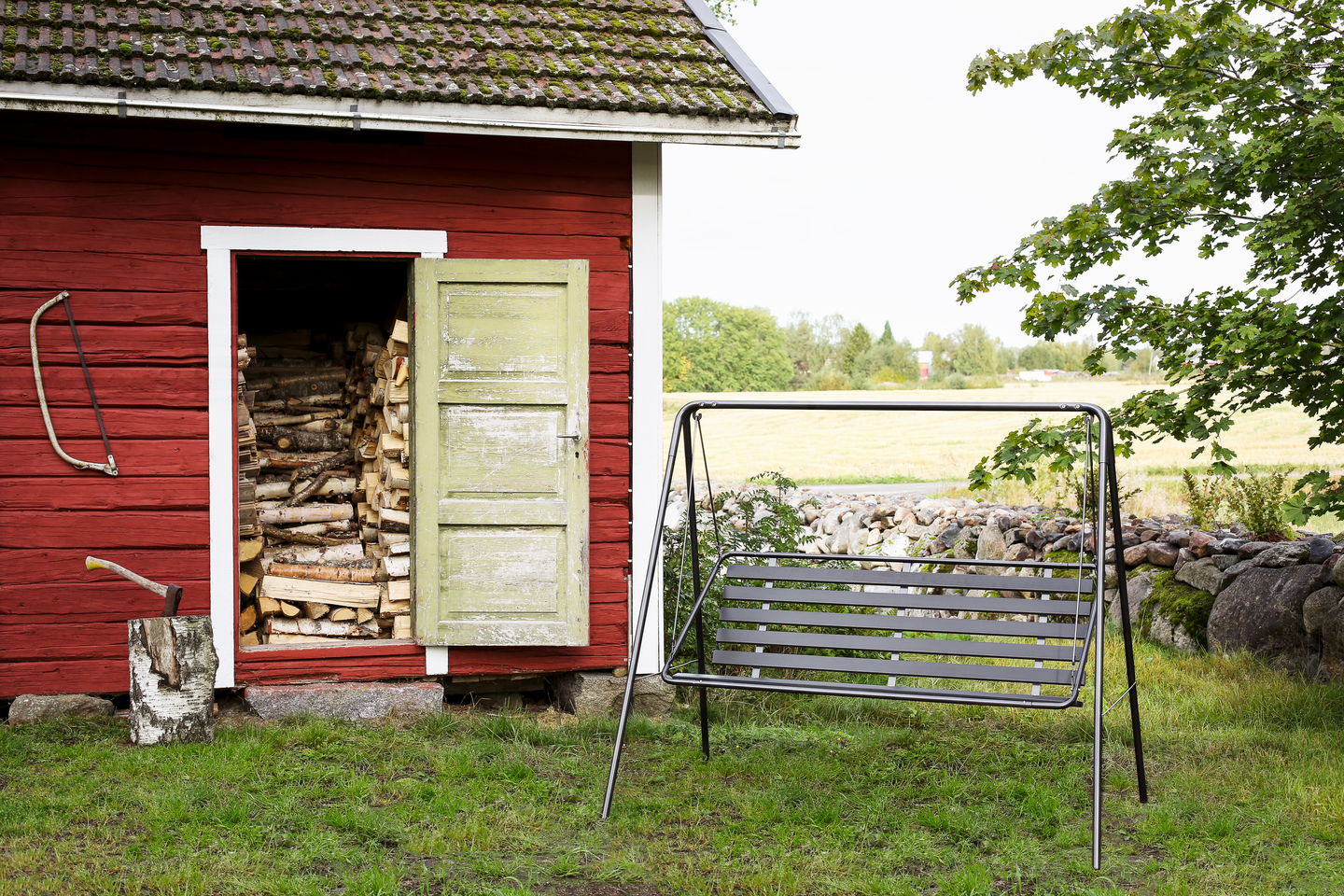 Keinu Varax Retro 3-istuttava musta/harmaa