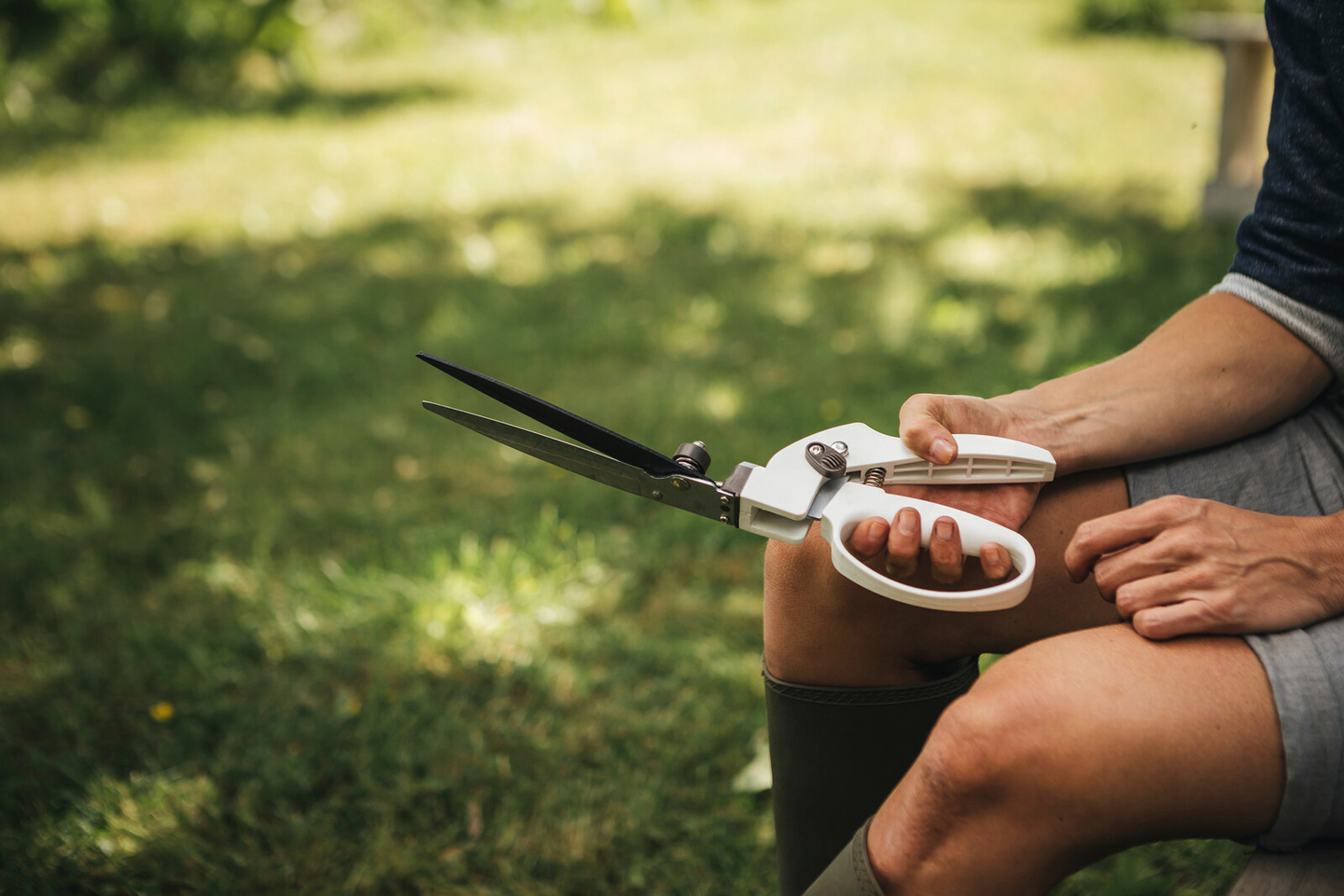 Ruohosakset Fiskars GS41 valkoinen