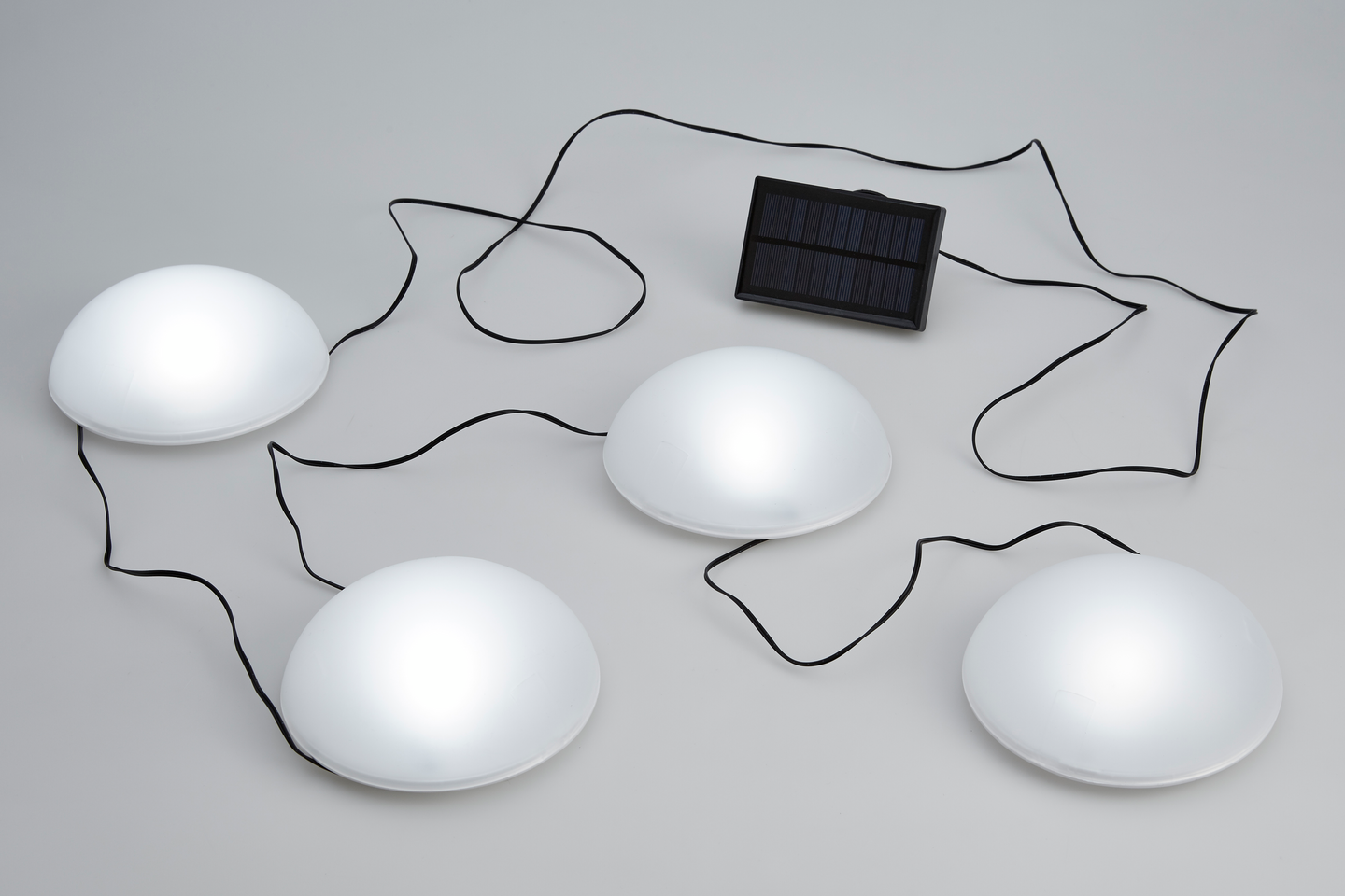 Solarvalosarja Cello pallot IP44