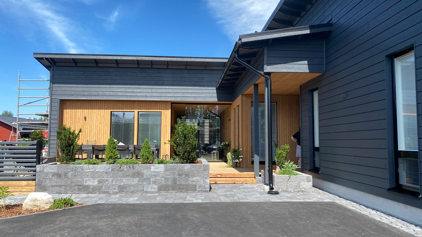 Muurikivi Rudus Antikko 330x165x165mm mustaharmaa