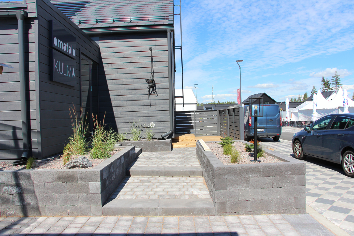 Muurikivi Rudus Antikko 330x165x165mm mustaharmaa