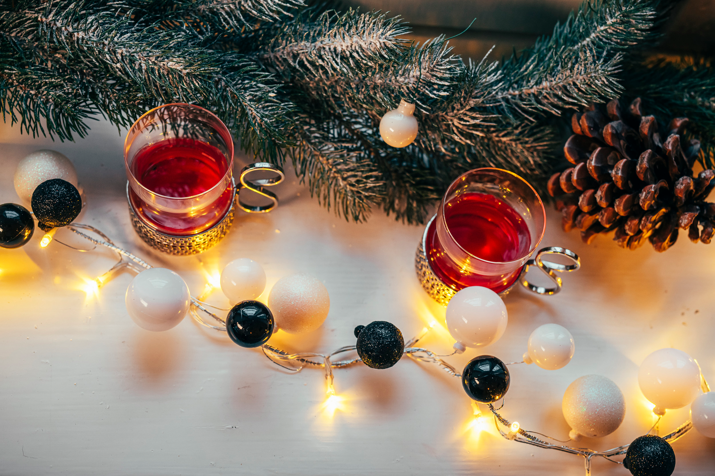 Palloryhmäsarja Airam Oona musta/valkoinen