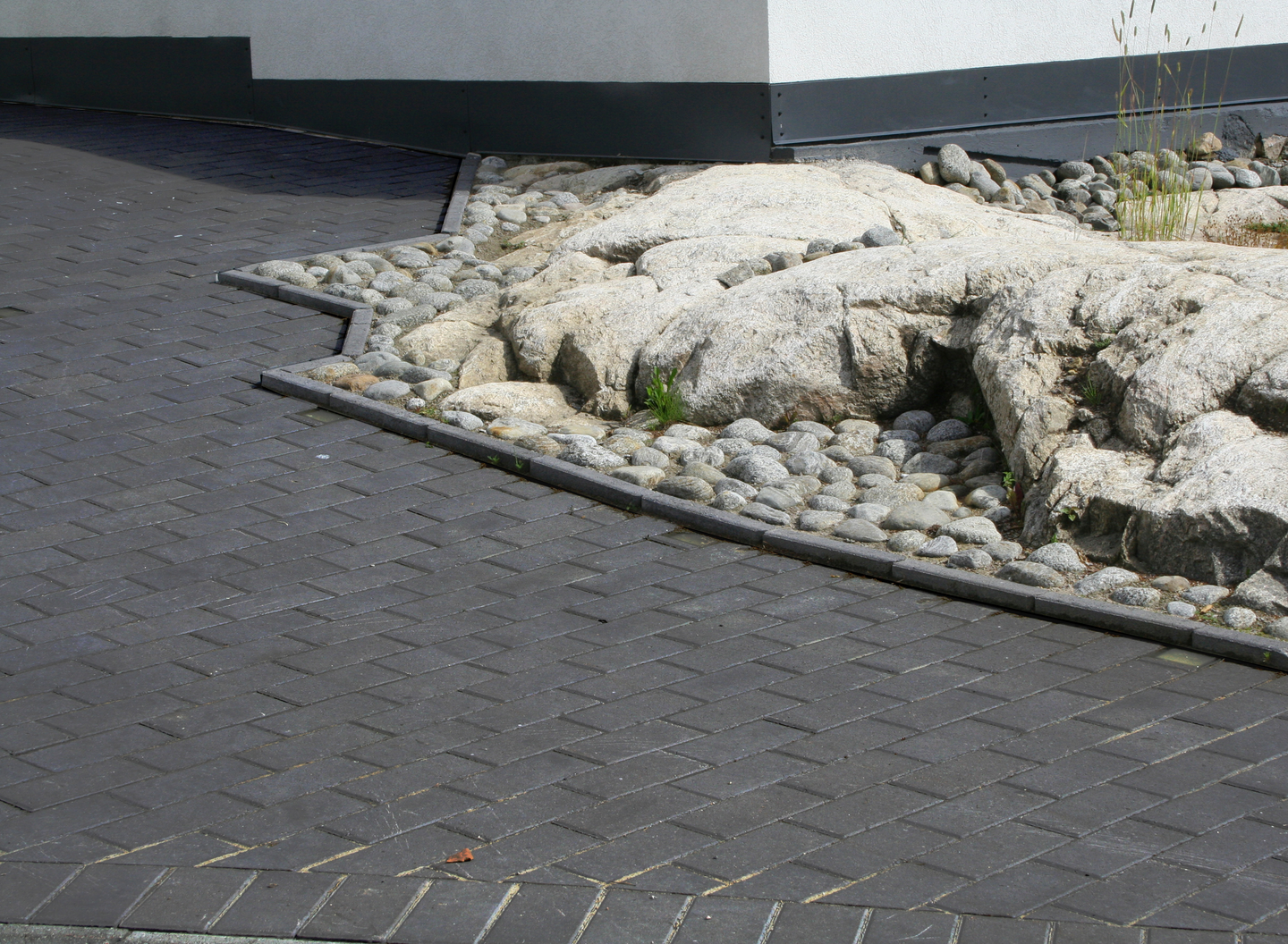 Torikivi HB 278x138x60mm täysmusta 10,0m²/lava 1380kg/lava