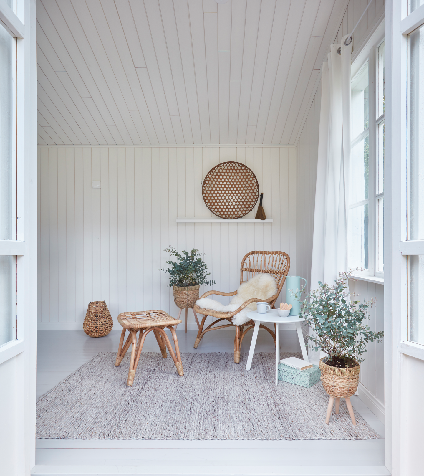 Rottinkituoli ja -rahi Cello Borneo