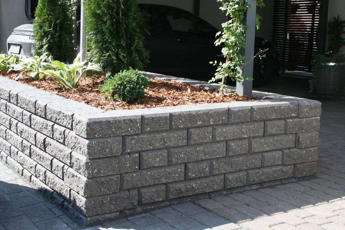 Vallikansikulma HB oikea musta