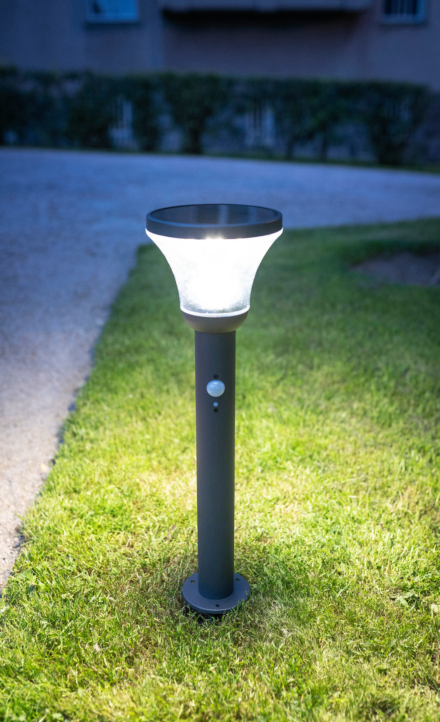 Pihavalaisin Airam Solar alex 53cm harmaa 4000K