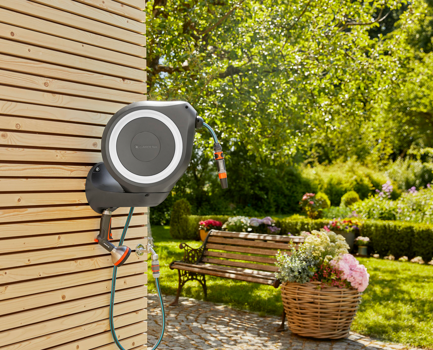 Seinäletkukela Gardena RollUp M 20m valkoinen