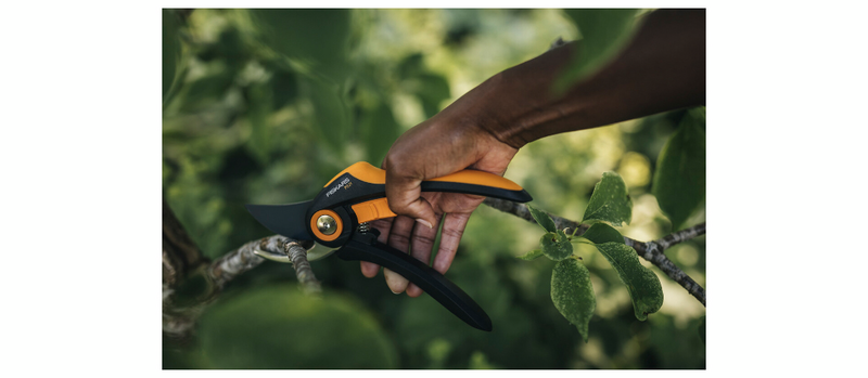 Oksasakset Fiskars ohileikkaava plus p521