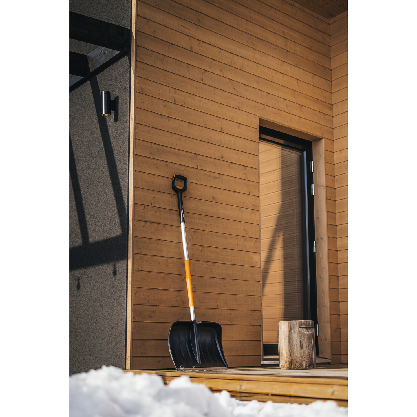 Lumentyönnin Fiskars X-Series teleskooppivarsi