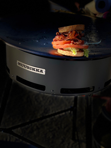 Setti Muurikka 58 sisältää suojapeitteen