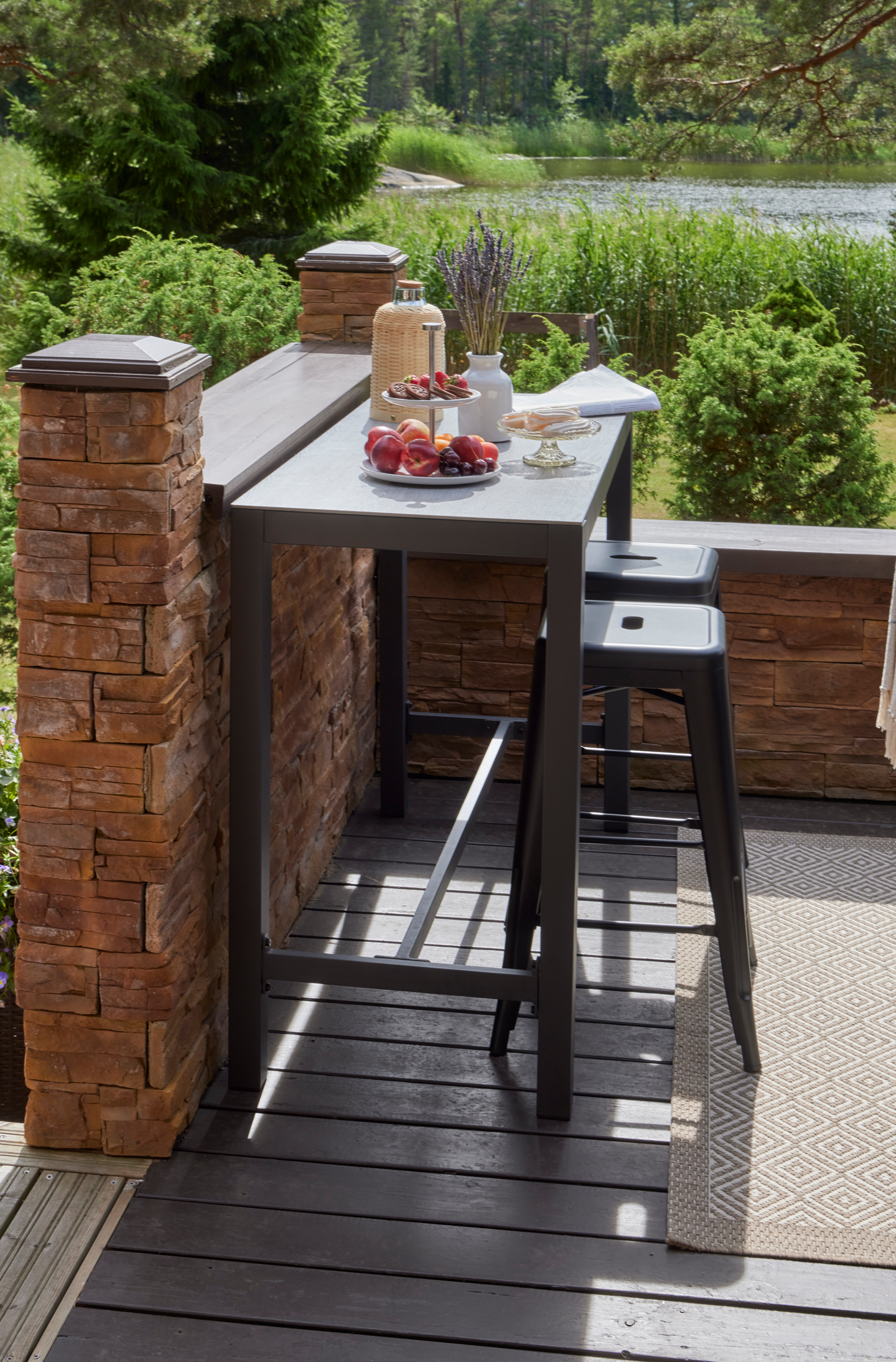 Apupöytä Cello Lucca