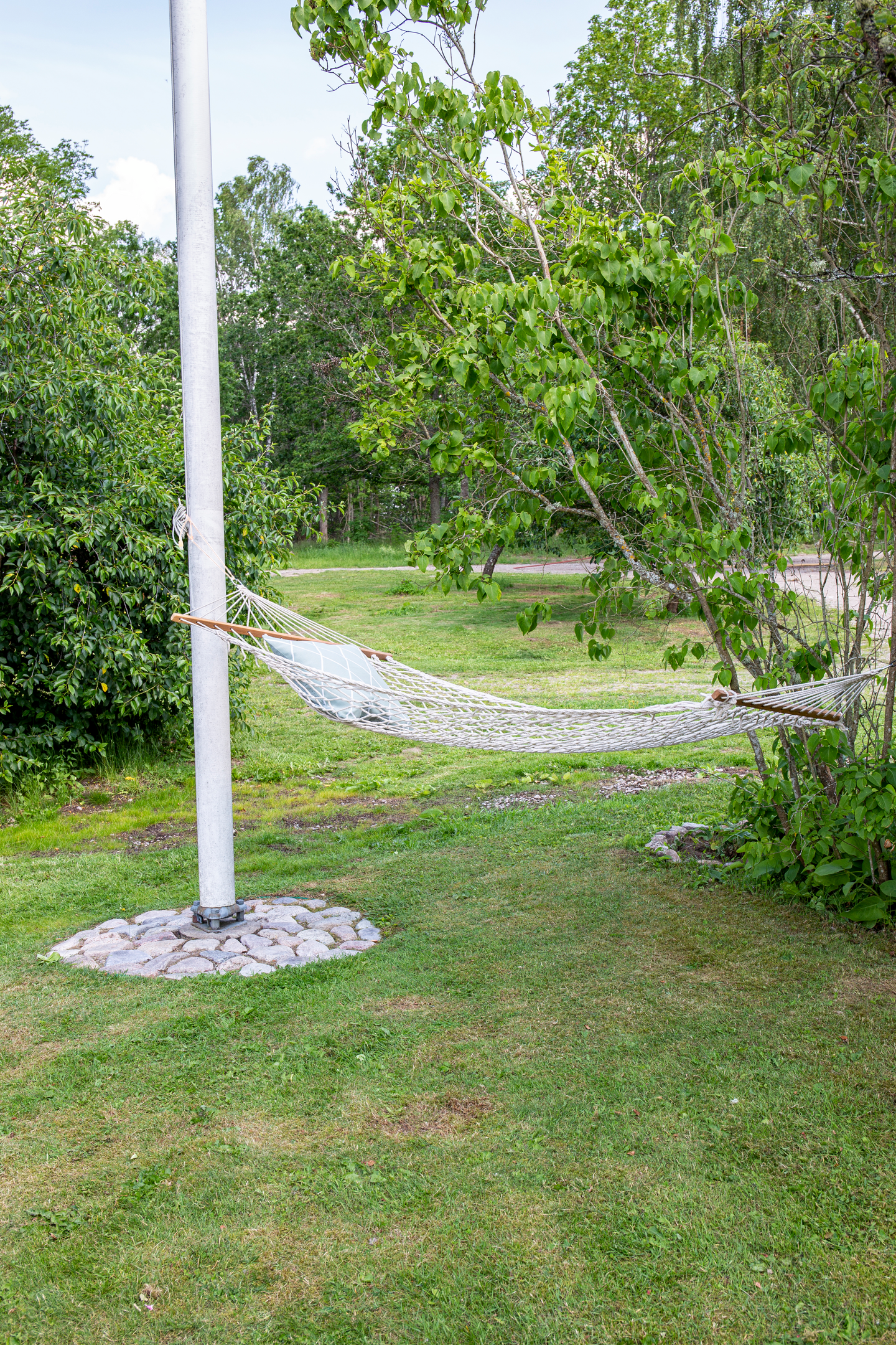 HÄNGMATTA CELLO ULRIKA VIT POLYE TRÄ