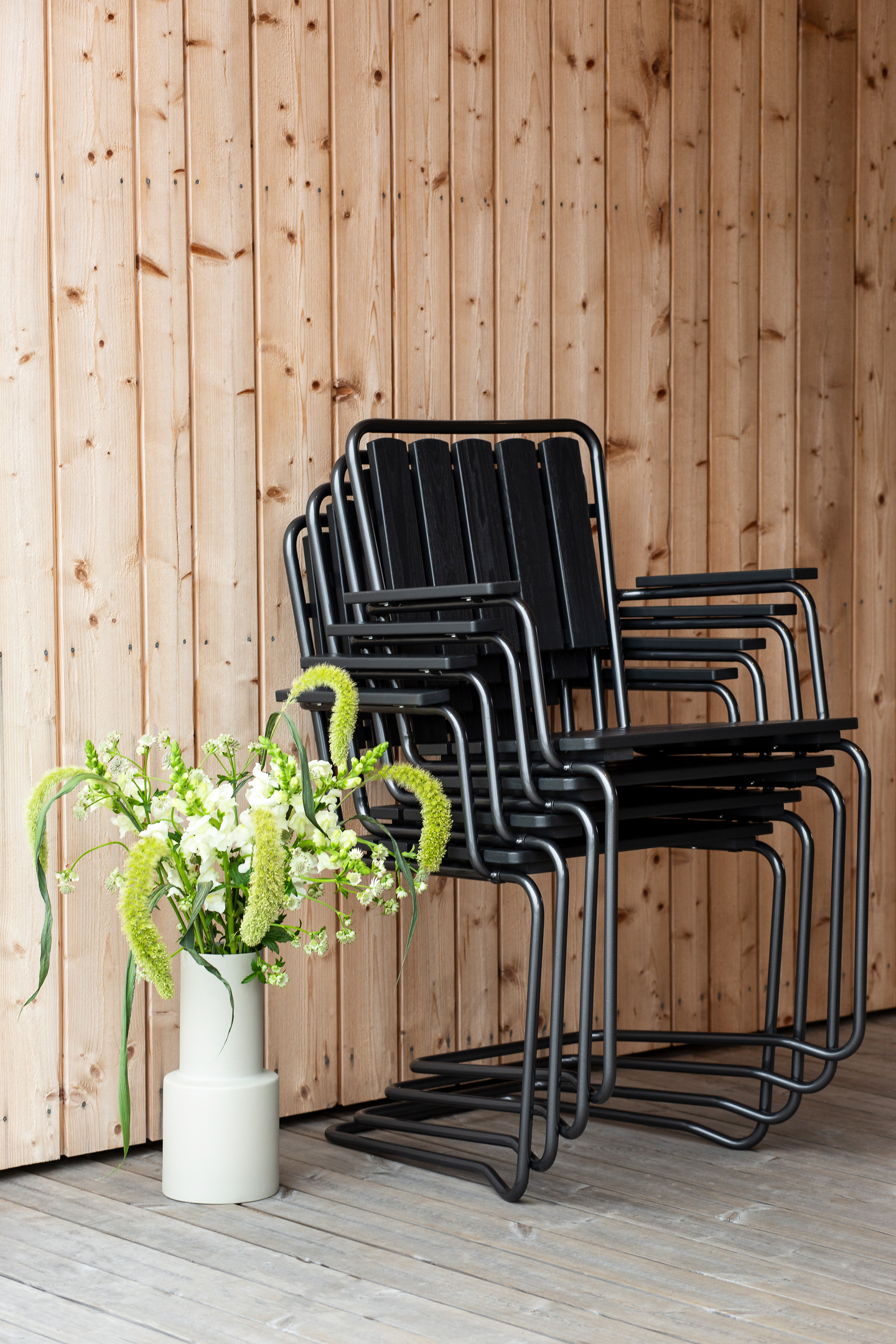 Tuoli Varax Suvisaari musta/harmaa