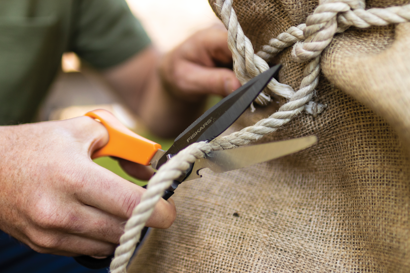 Monitoimisakset Cuts+More SP341 Fiskars