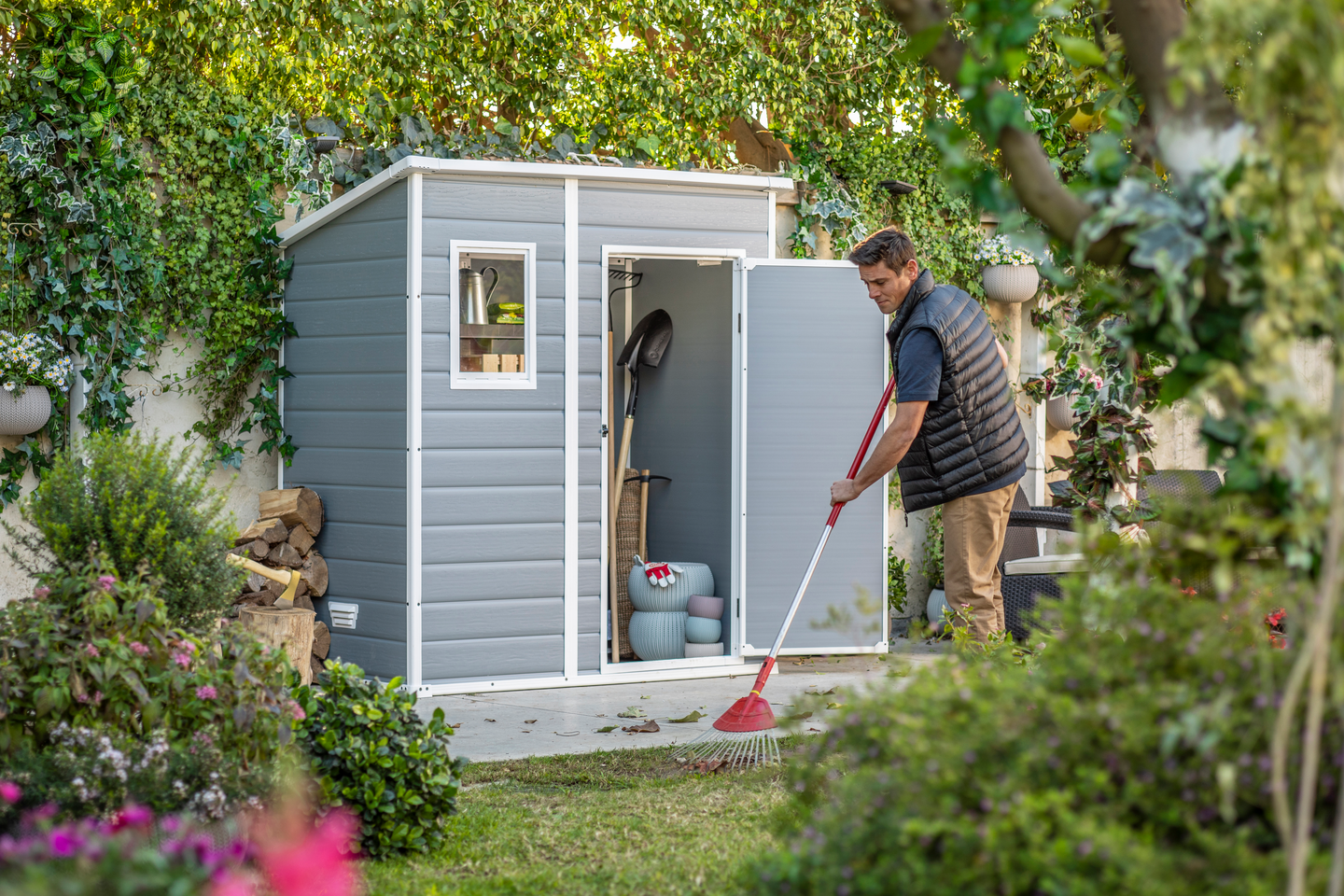 Varastovaja Keter Manor 111x184cm