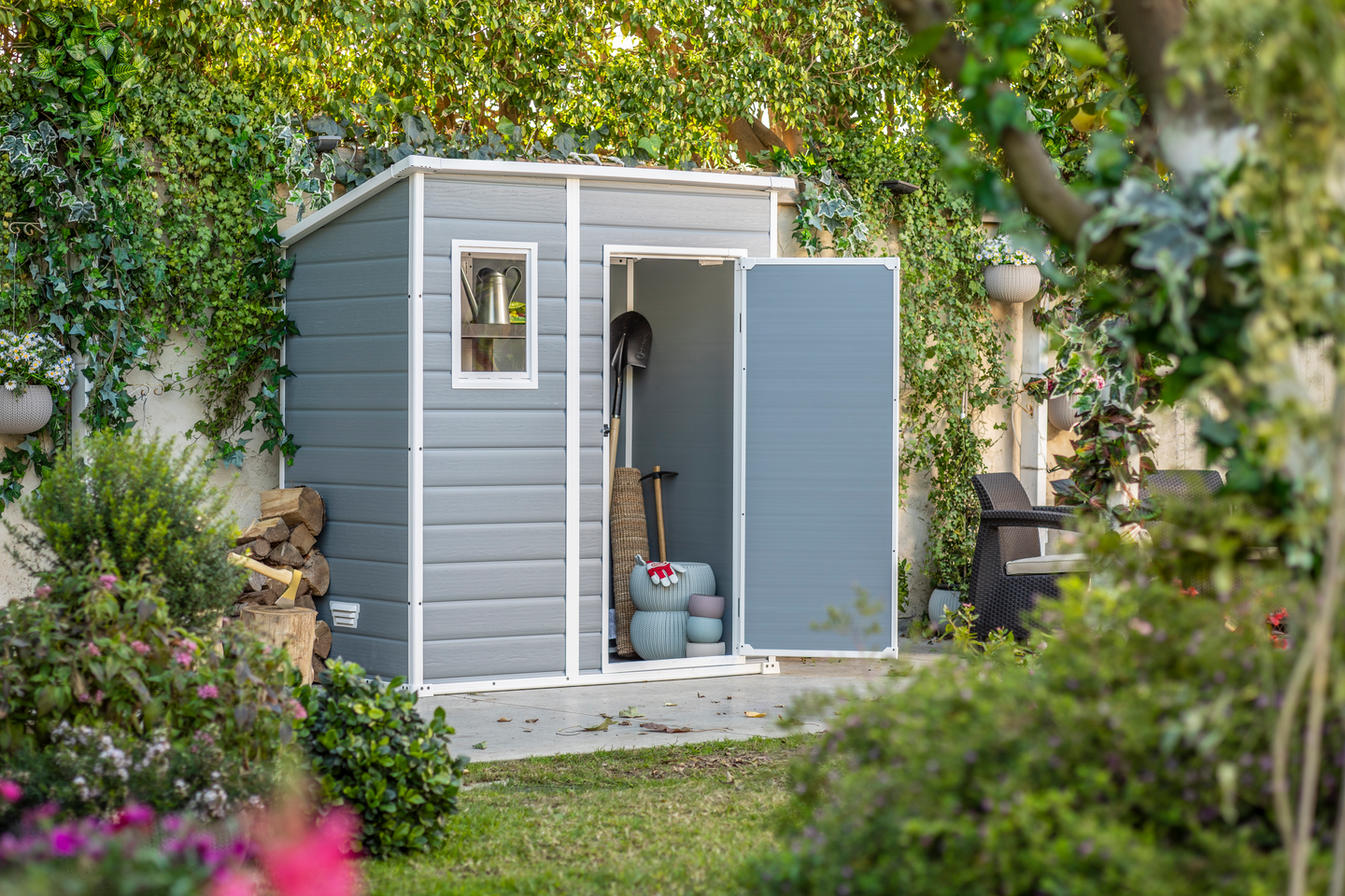 Varastovaja Keter Manor 111x184cm