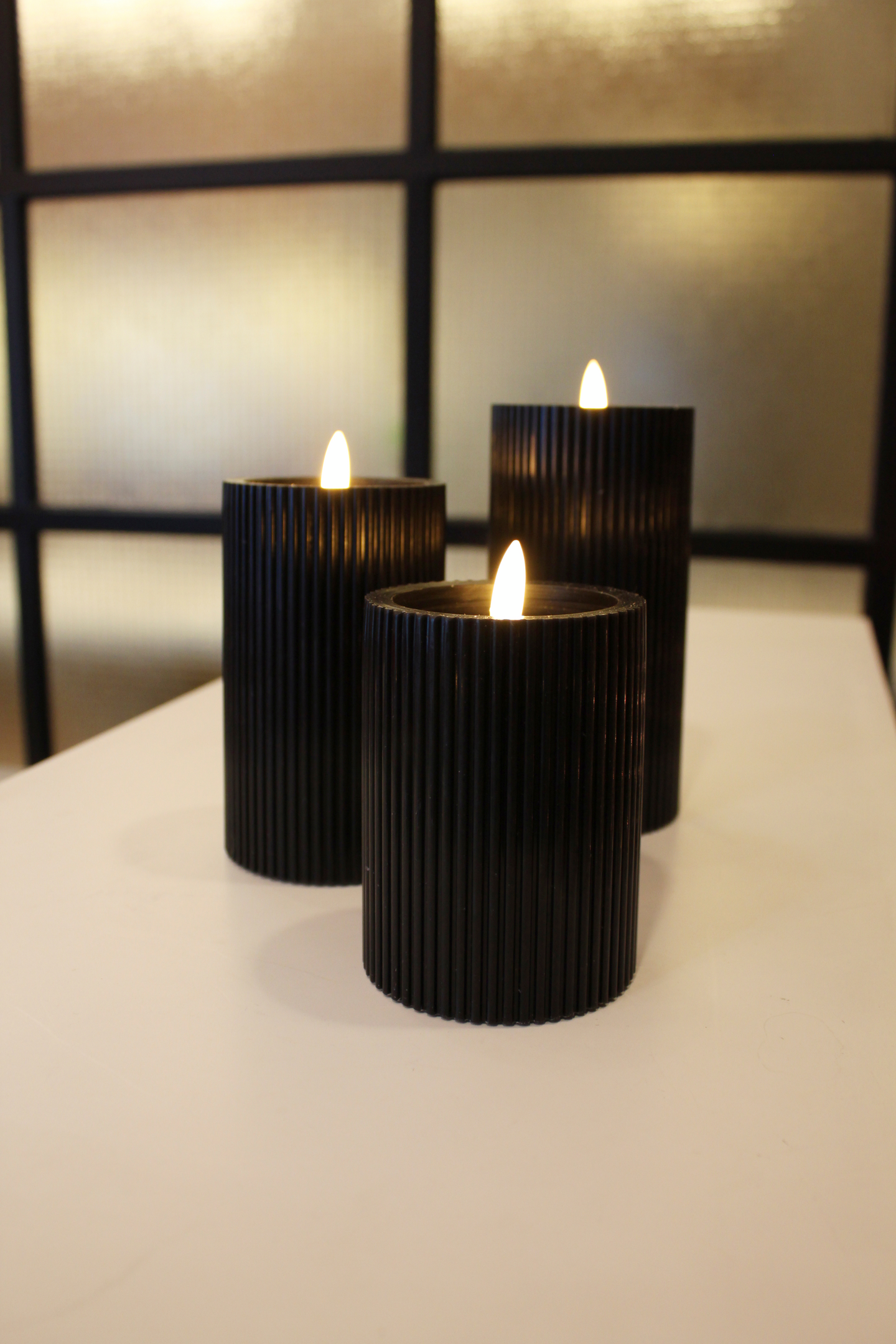 Led-vahakynttilä Cello Vekki 12,5cm musta