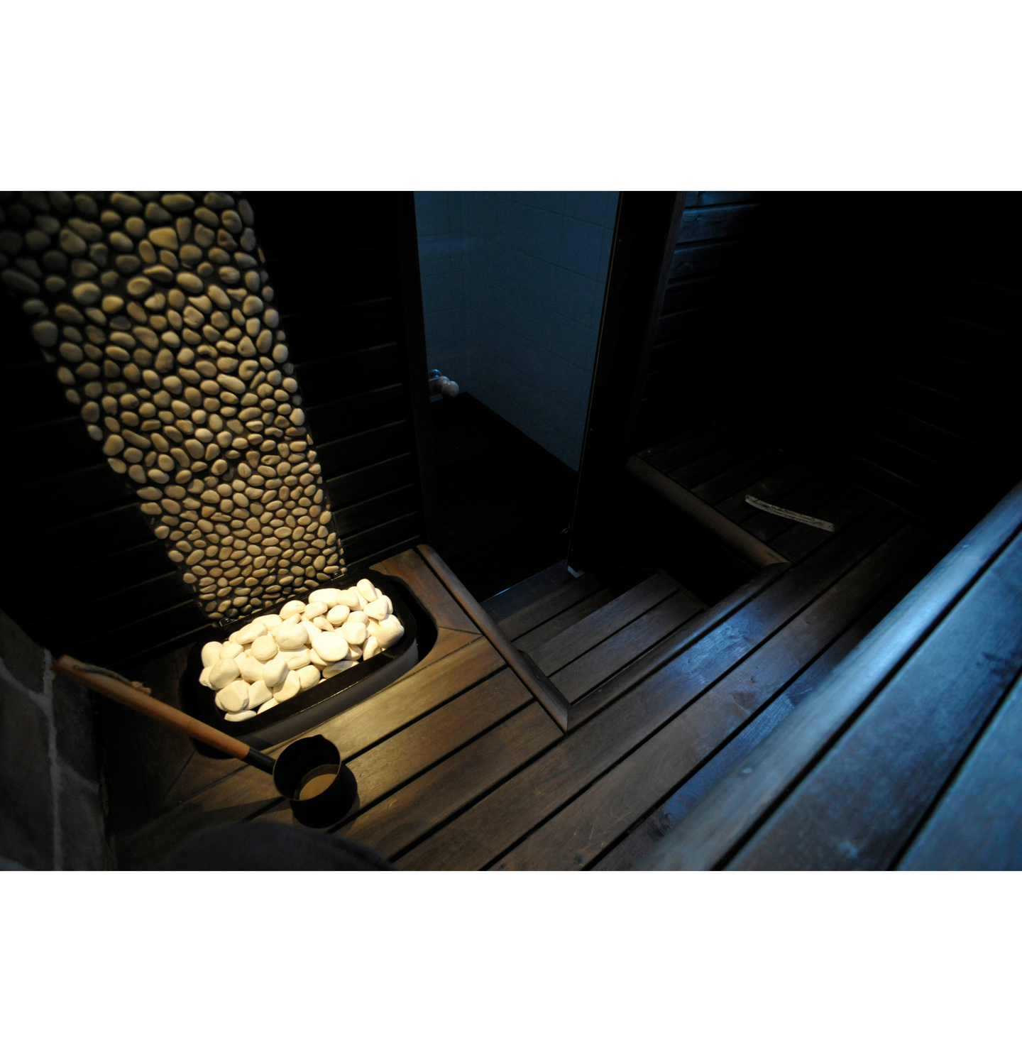 Sähkökiuas Narvi NC Electric 6,0kW musta