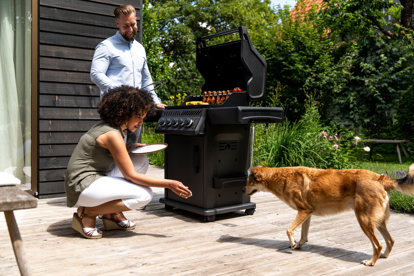 Kaasugrilli Napoleon Rogue Phantom RSE425-1