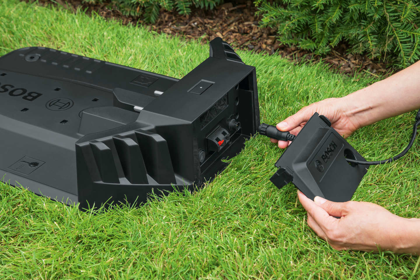 Robottiruohonleikkuri Bosch Indego M+ 700