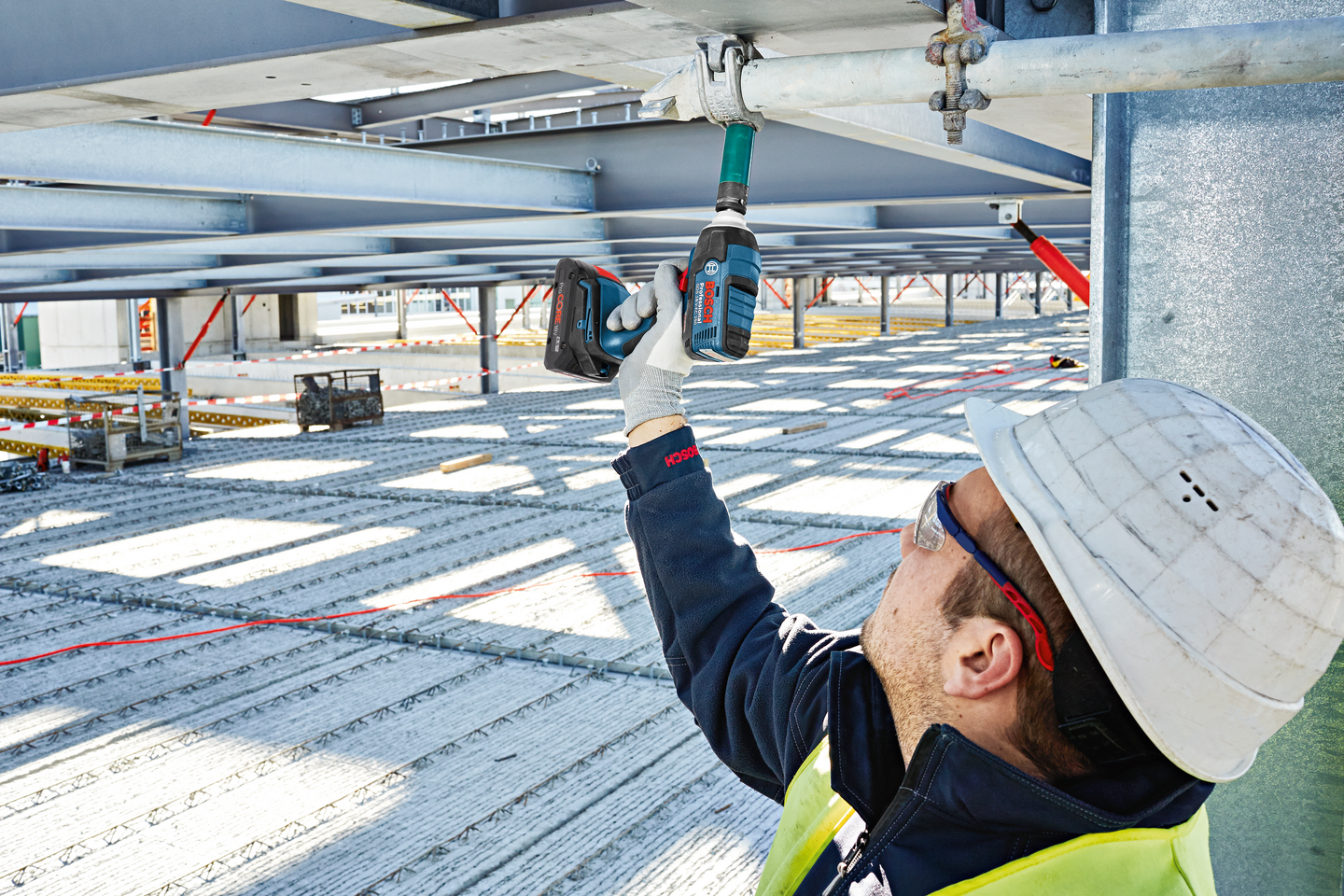 Aloituspakkaus Bosch ProCore 18V 2x4,0Ah + GAL 18V-40