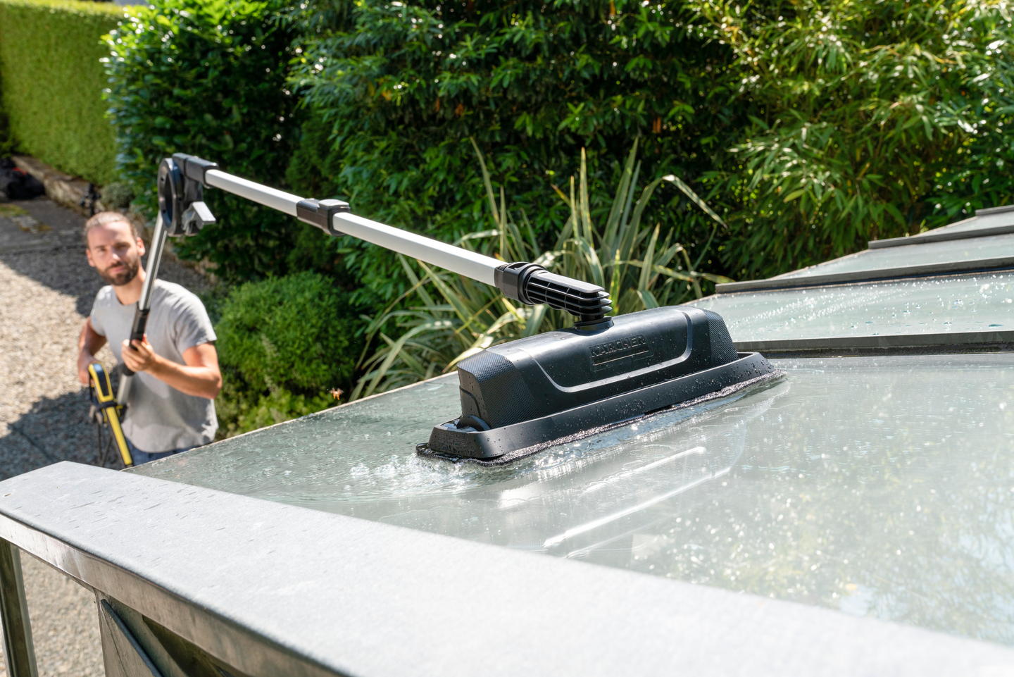 Teleskooppinen pesuvaruste Kärcher TLA 4 julkisivujen ja kattojen pesuun