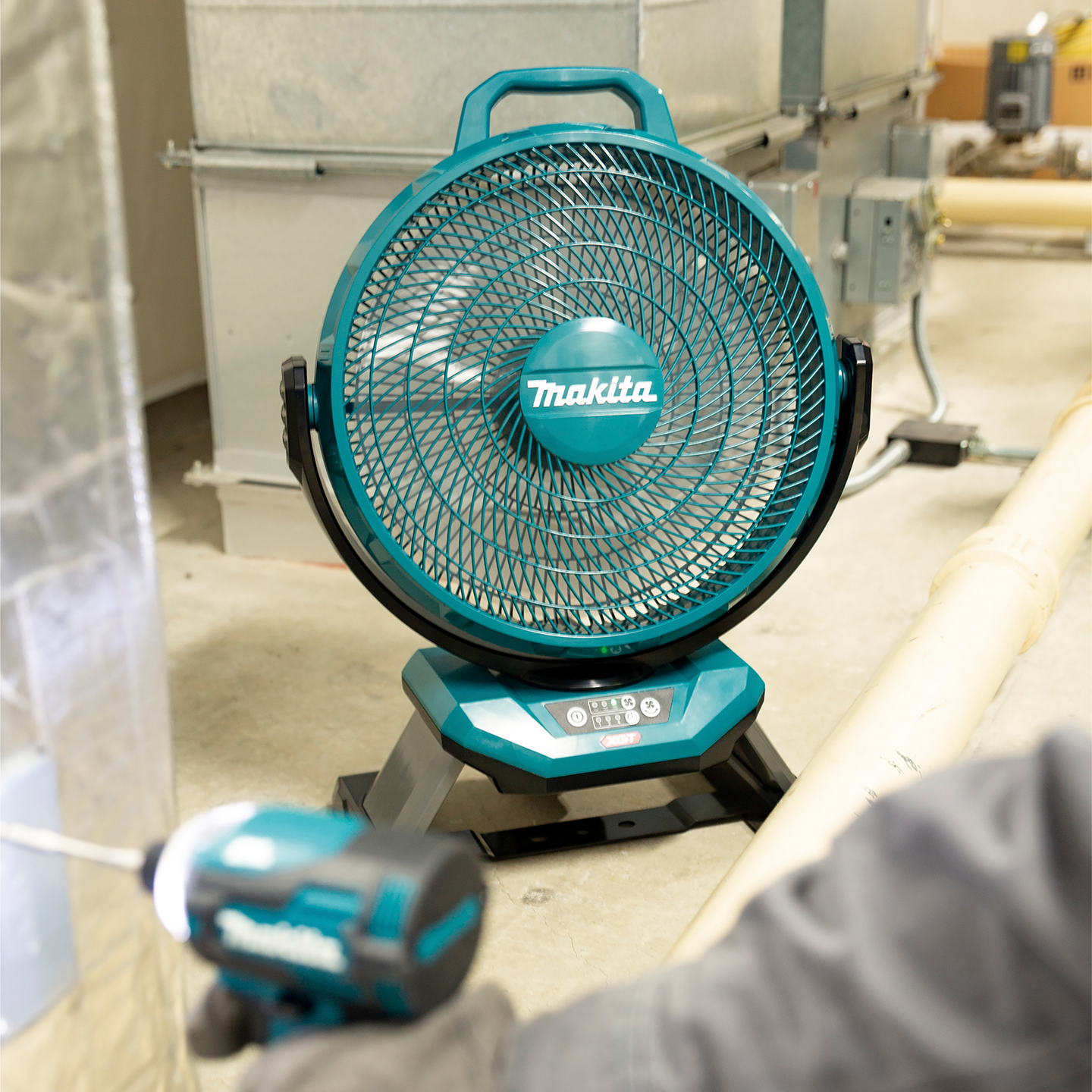 Tuuletin Makita CF002GZ 40V