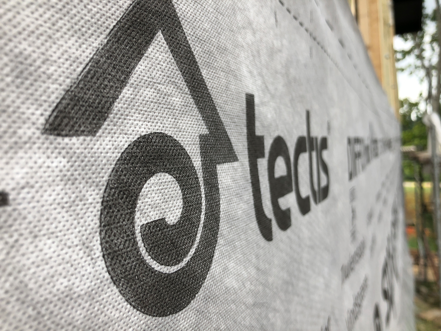 Tuulensuoja Diffo Proof 137,5m² kangas 2,75x50m 92g/m²