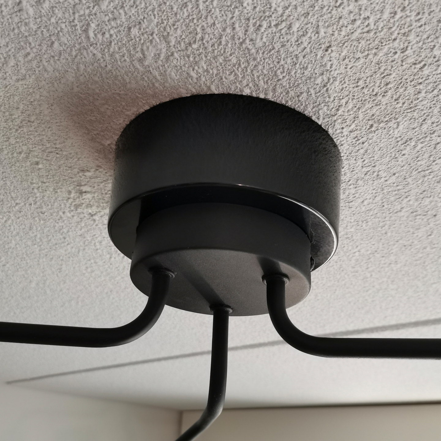 Valaisinasennusadapteri STEELYDESIGN musta