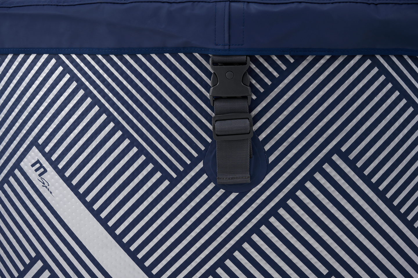 Ulkoporeallas M-Spa Naval