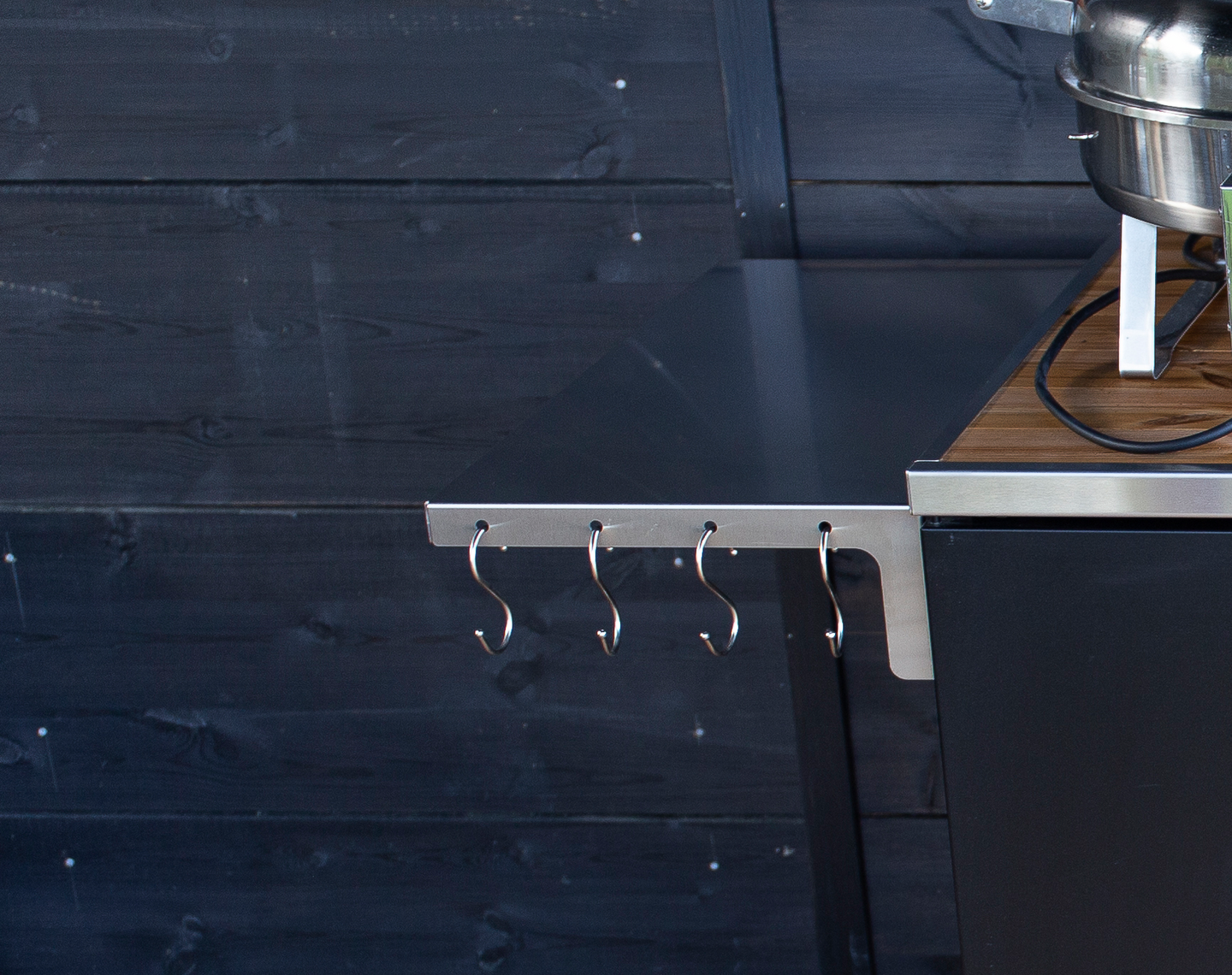 Kesäkeittiön sivutaso Muurikka Premium