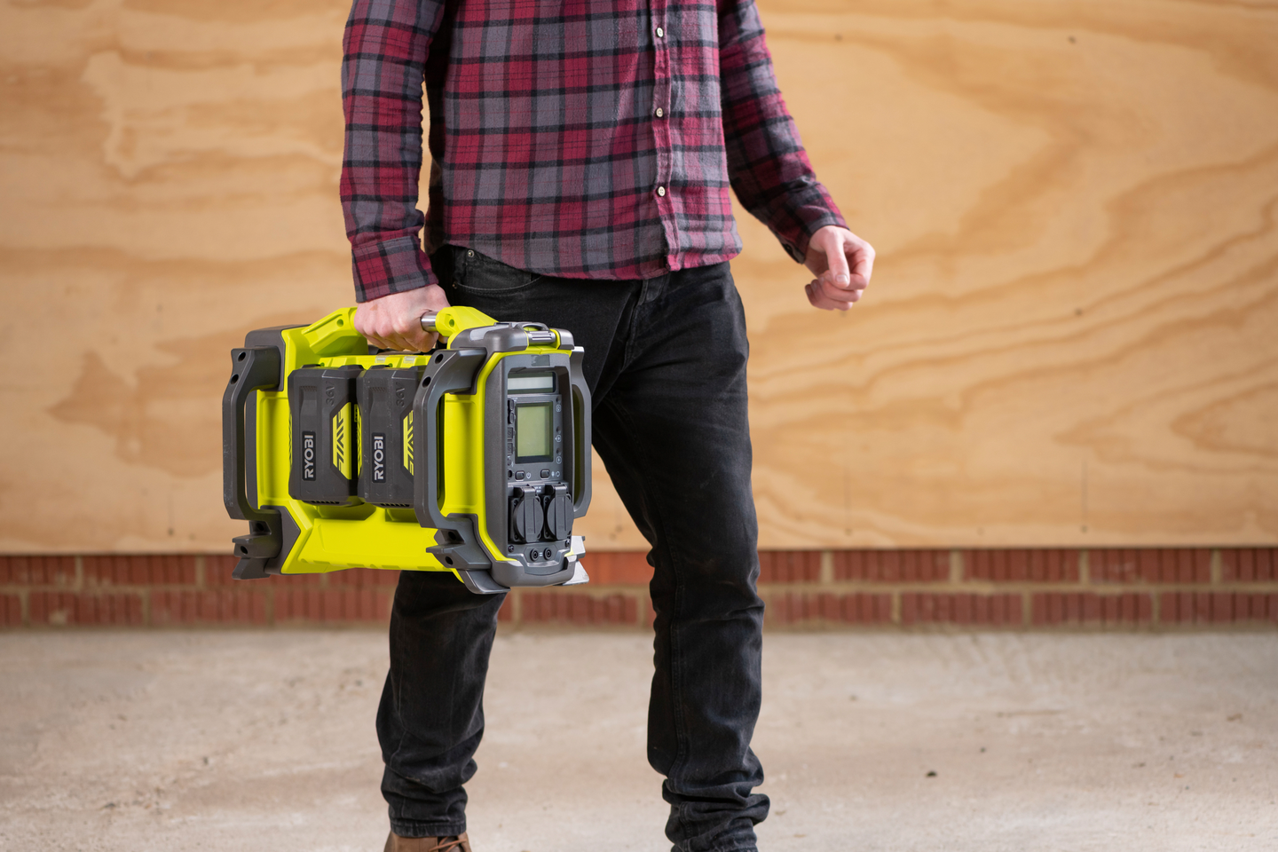 Invertteri Ryobi RY36BI1800A-0 MAX POWER