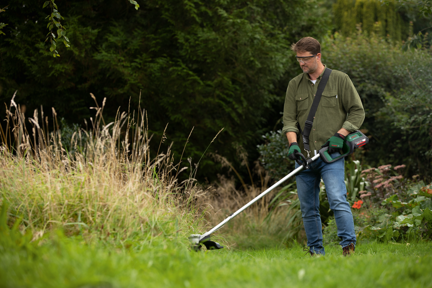 Akkutrimmeri Bosch AdvancedGrassCut 36V-33 Solo