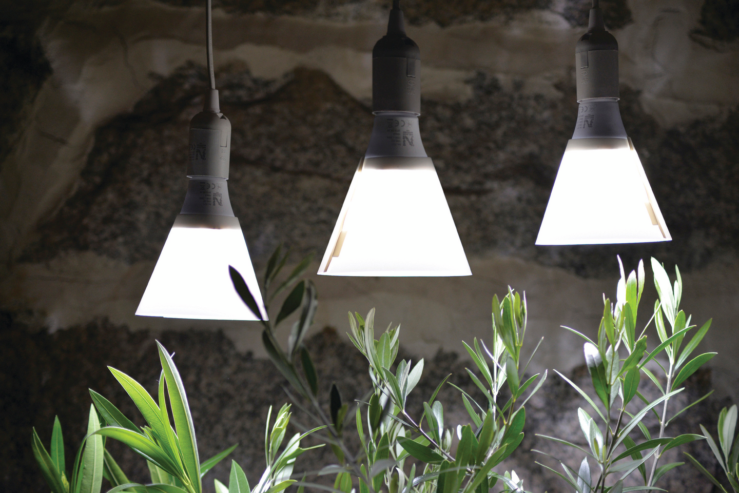 Kasvivalon lampunvarjostin E27 2kpl