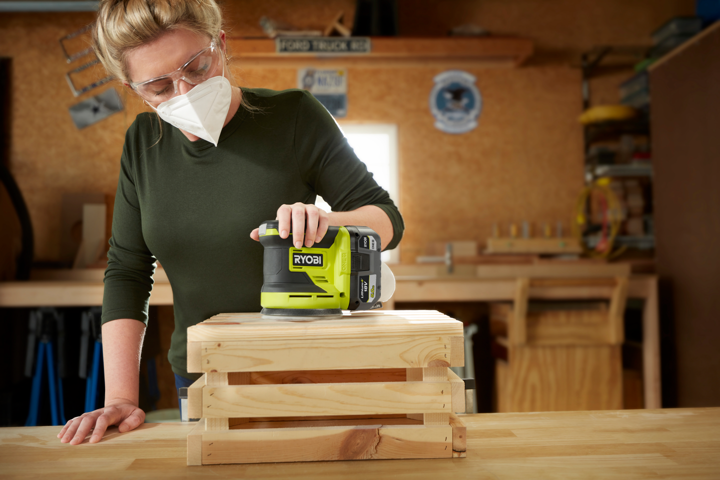 Akkuepäkeskohiomakone Ryobi RROS18-0 18V ONE+ runko