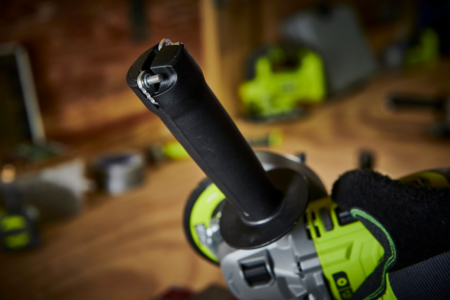 Akkukulmahiomakone Ryobi RAG18115-0 18V ONE+ runko