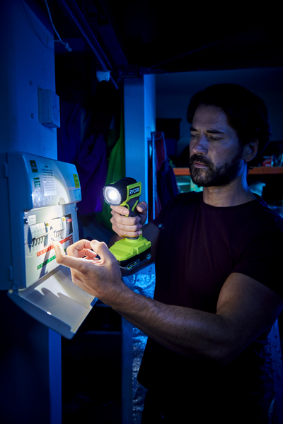 Akkukäsivalaisin Ryobi RLF18-0 18V ONE+ led