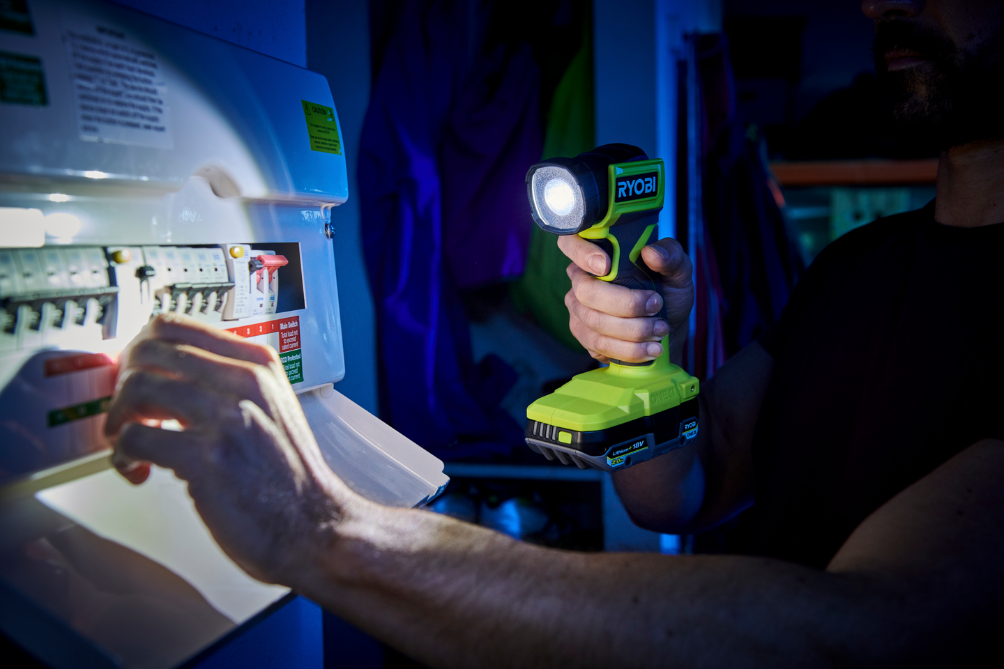 Akkukäsivalaisin Ryobi RLF18-0 18V ONE+ led