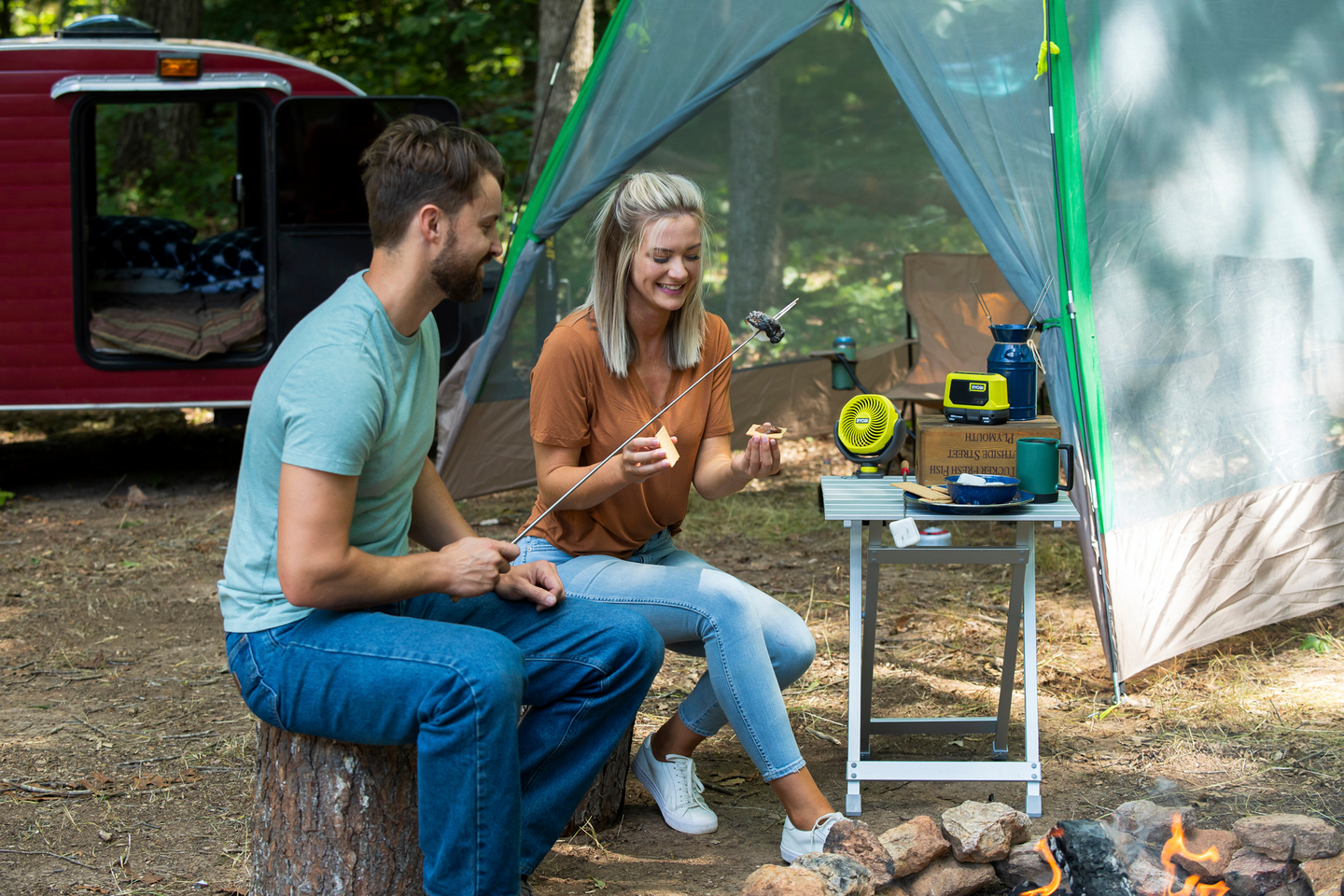 Tuuletin Ryobi RCF18-0 18V ONE+ klipsikiinnityksellä