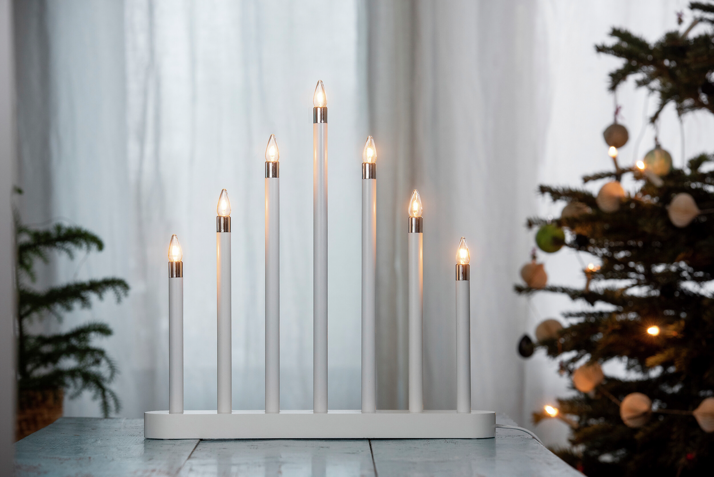 Kynttelikkö Airam Mila 7-osainen valkoinen