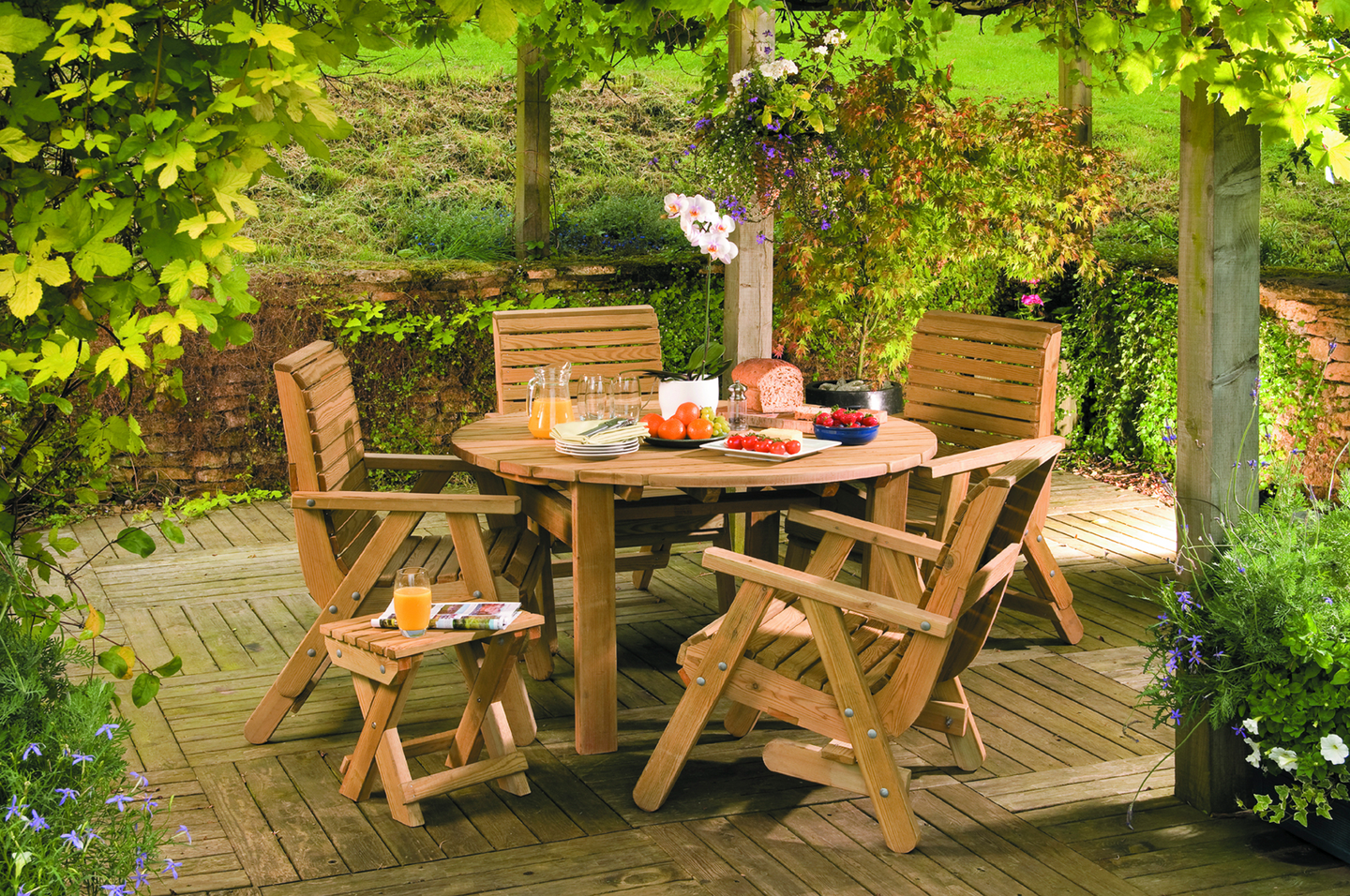 Tuoli Tammiston Puu Elli jatkojaloilla vihreä kestopuu