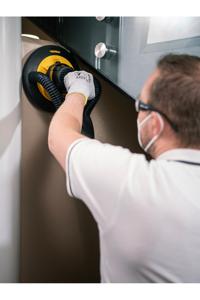 VÄGGSLIPMASKIN MIRKA LEROS-S 950CV 225MM 5,0 VÄSKA