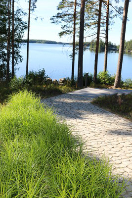 Louhikivi Rudus profiloitu savu 400x400/200x80mm 8,3kpl/m²