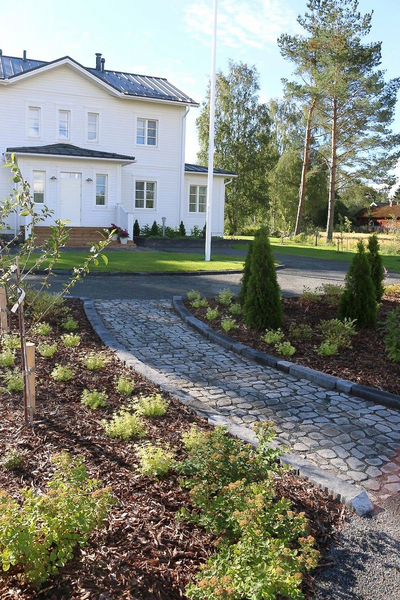 Louhikivi Rudus profiloitu savu 400x400/200x80mm 8,3kpl/m²