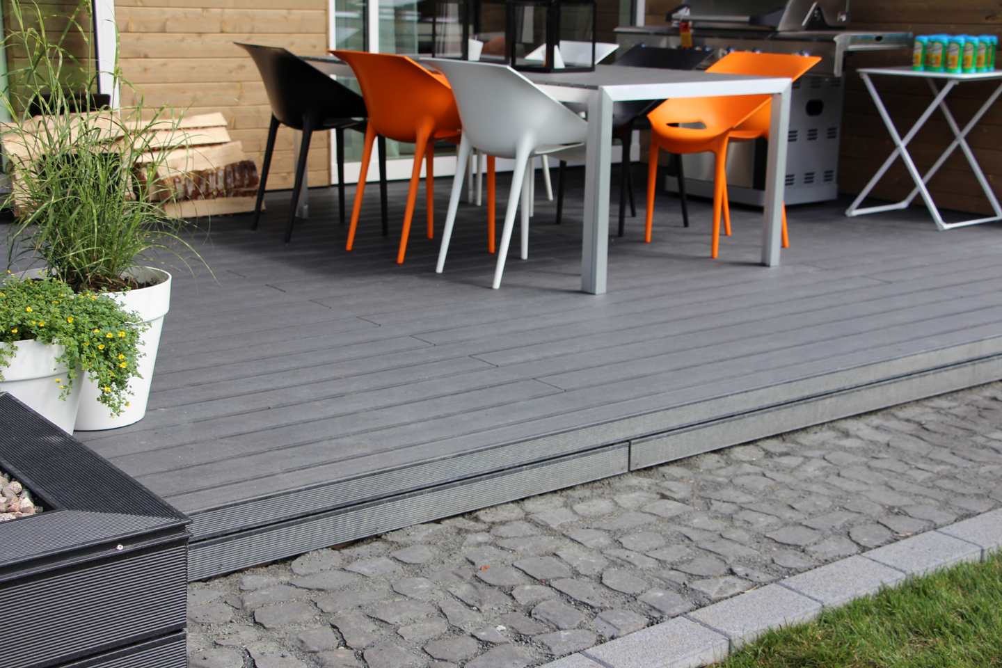 Louhikivi Rudus profiloitu musta 400x400/200x80mm 8,3kpl/m²