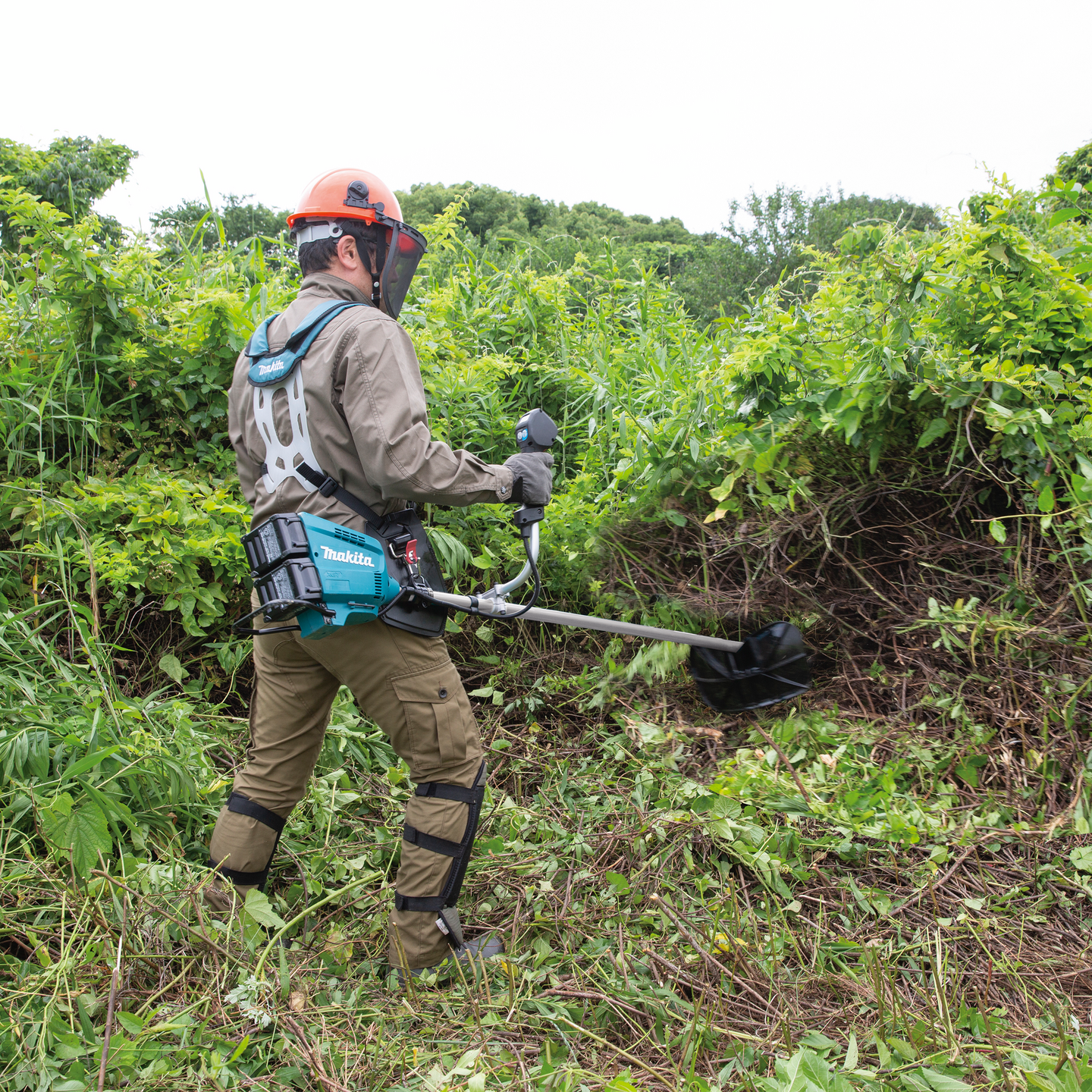 Ruohotrimmeri Makita UR002GZ01 XGT 40V runko