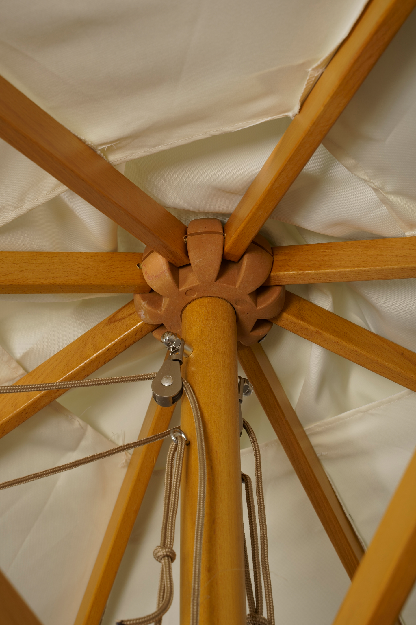 PARASOLL CELLO NUTOS 3M TRÄ, ECRU MATERIAL