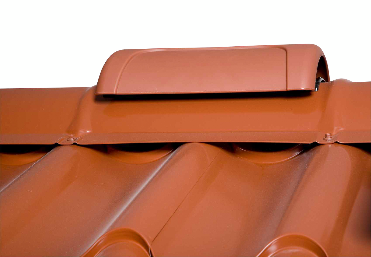 Harjapeltituuletin VILPE tiilenpunainen