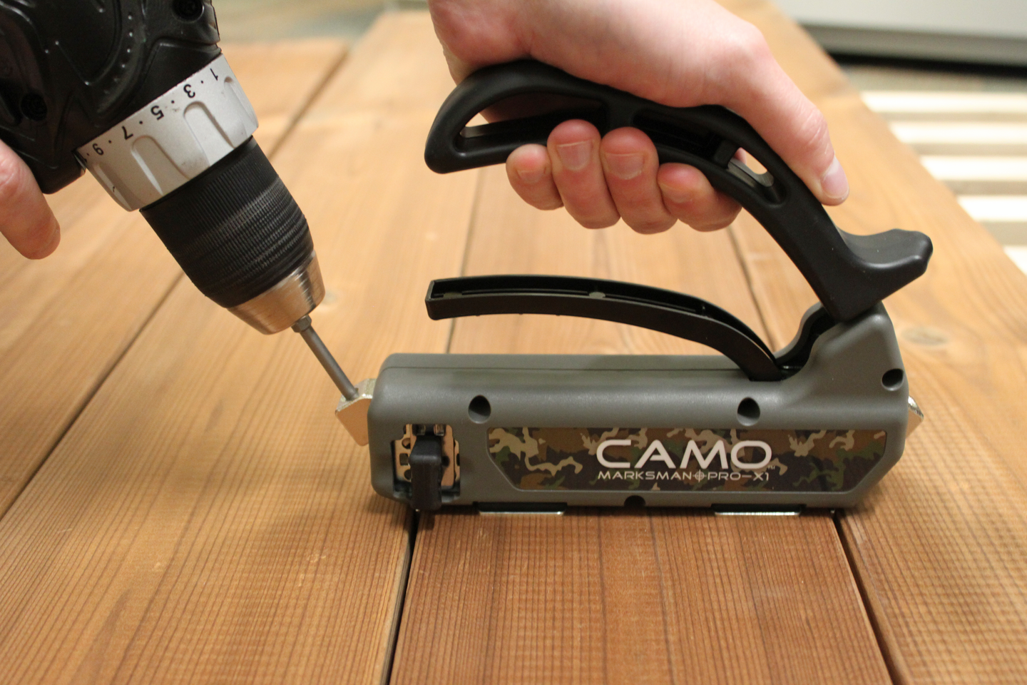 Kiinnitysvälipidike Camo 3,2mm