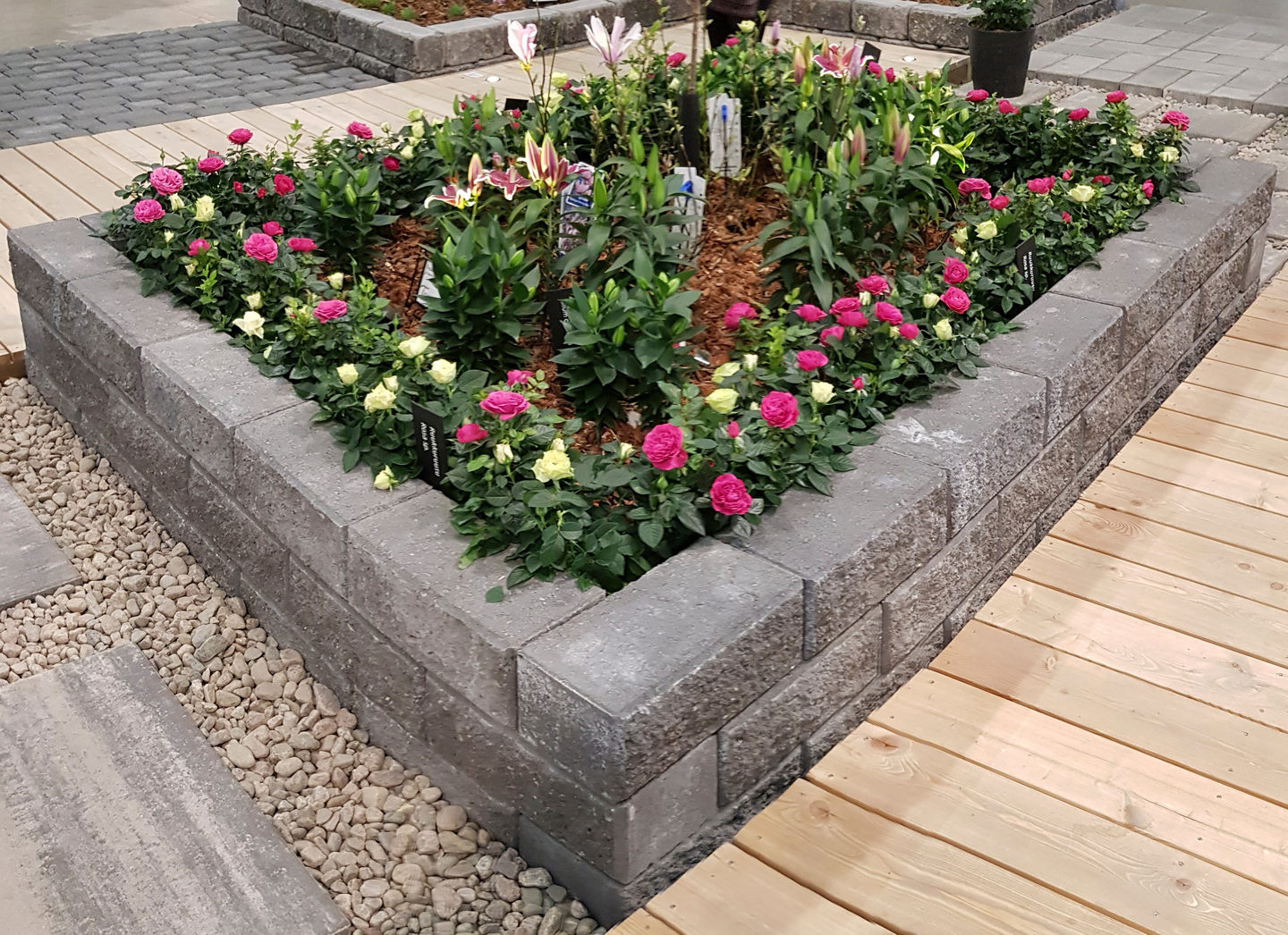 Citymuurikivi Lakka kulma musta 360x180x150mm